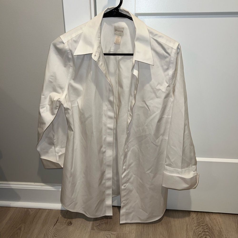 White 3/4 sleeve Chico’s Dress shirt